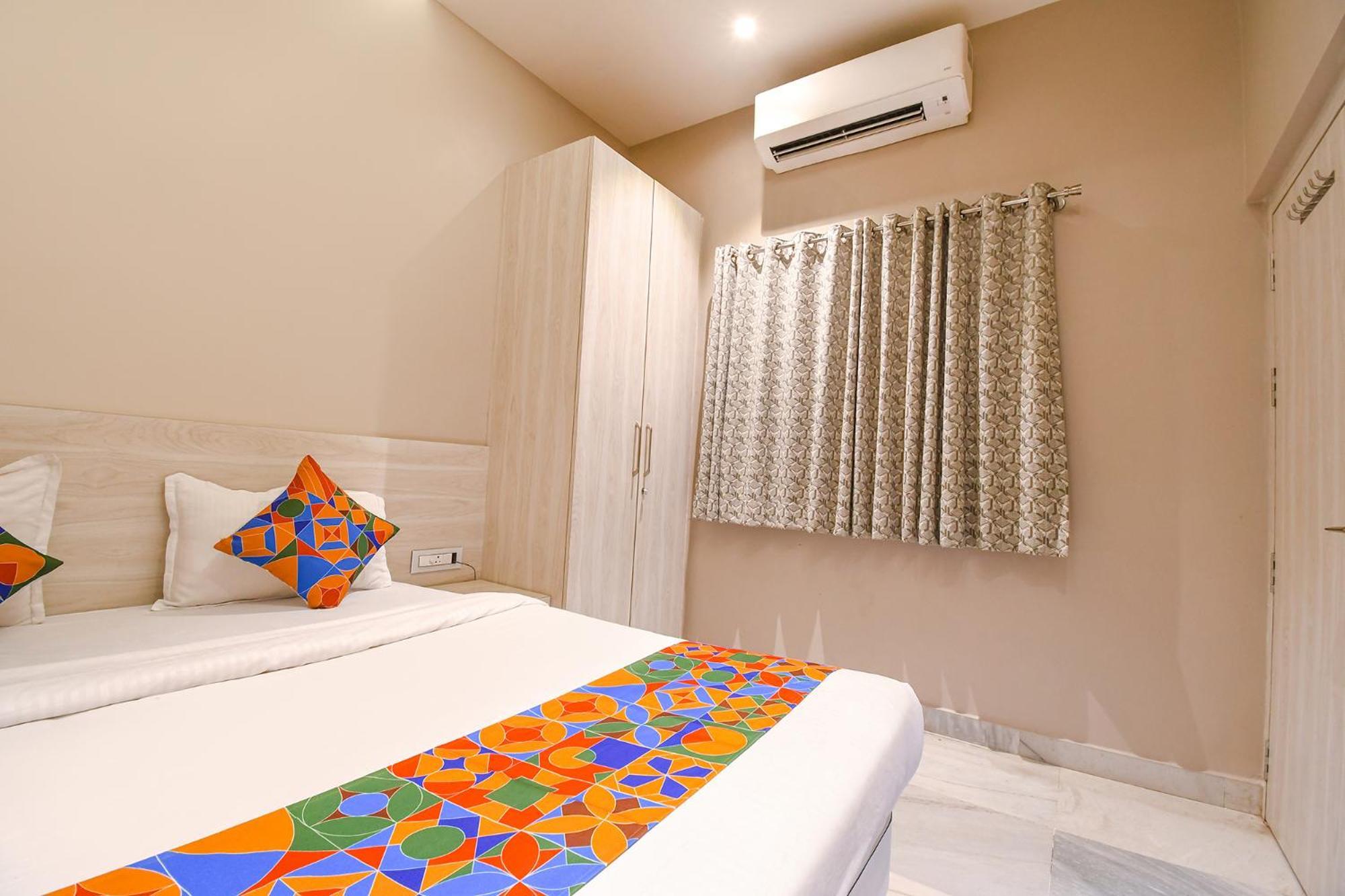 Fabhotel Kitchen Q Inn - Belaghata Kolkata Bagian luar foto