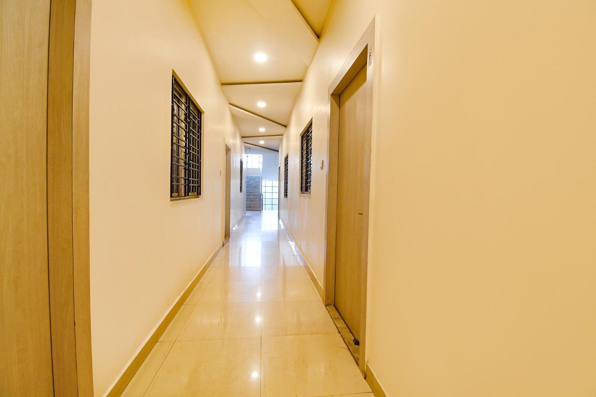 Fabhotel Kitchen Q Inn - Belaghata Kolkata Bagian luar foto